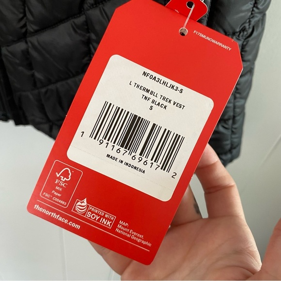 NWT The North Face Thermoball Trek Vest Puffer Embroidery Black Trekker Logo - Picture 4 of 14